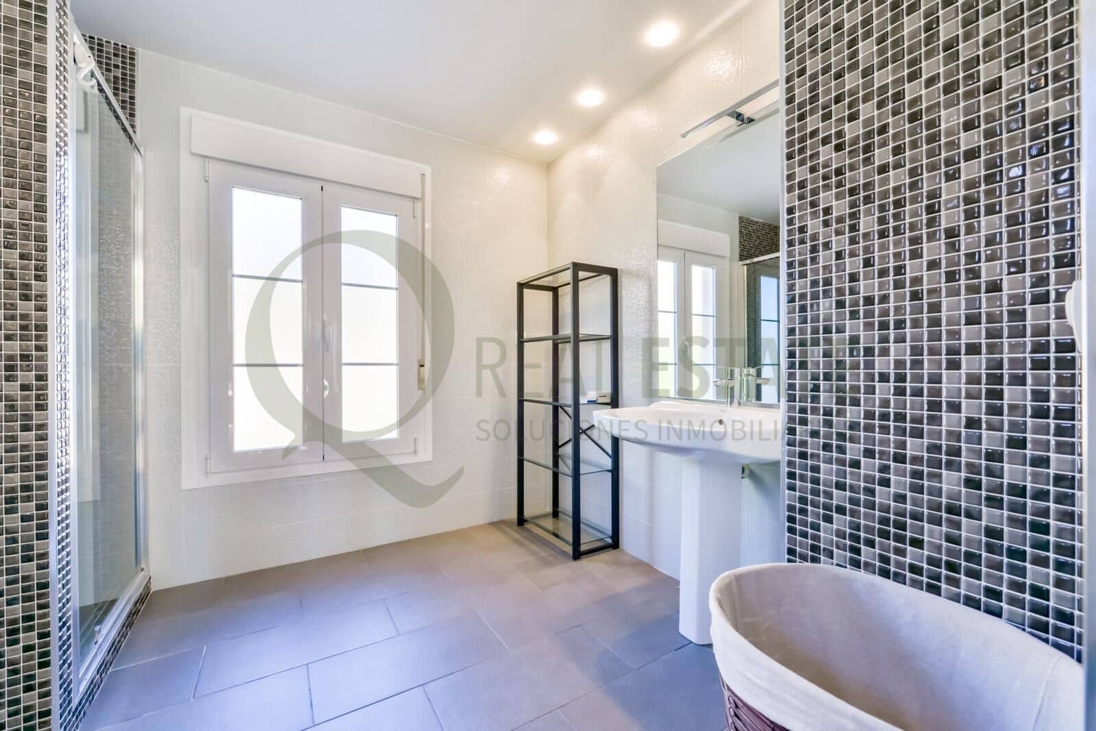 4 slaapkamer Villa te koop in Finestrat met zwembad garage - € 950.000 (Ref: 9619262)