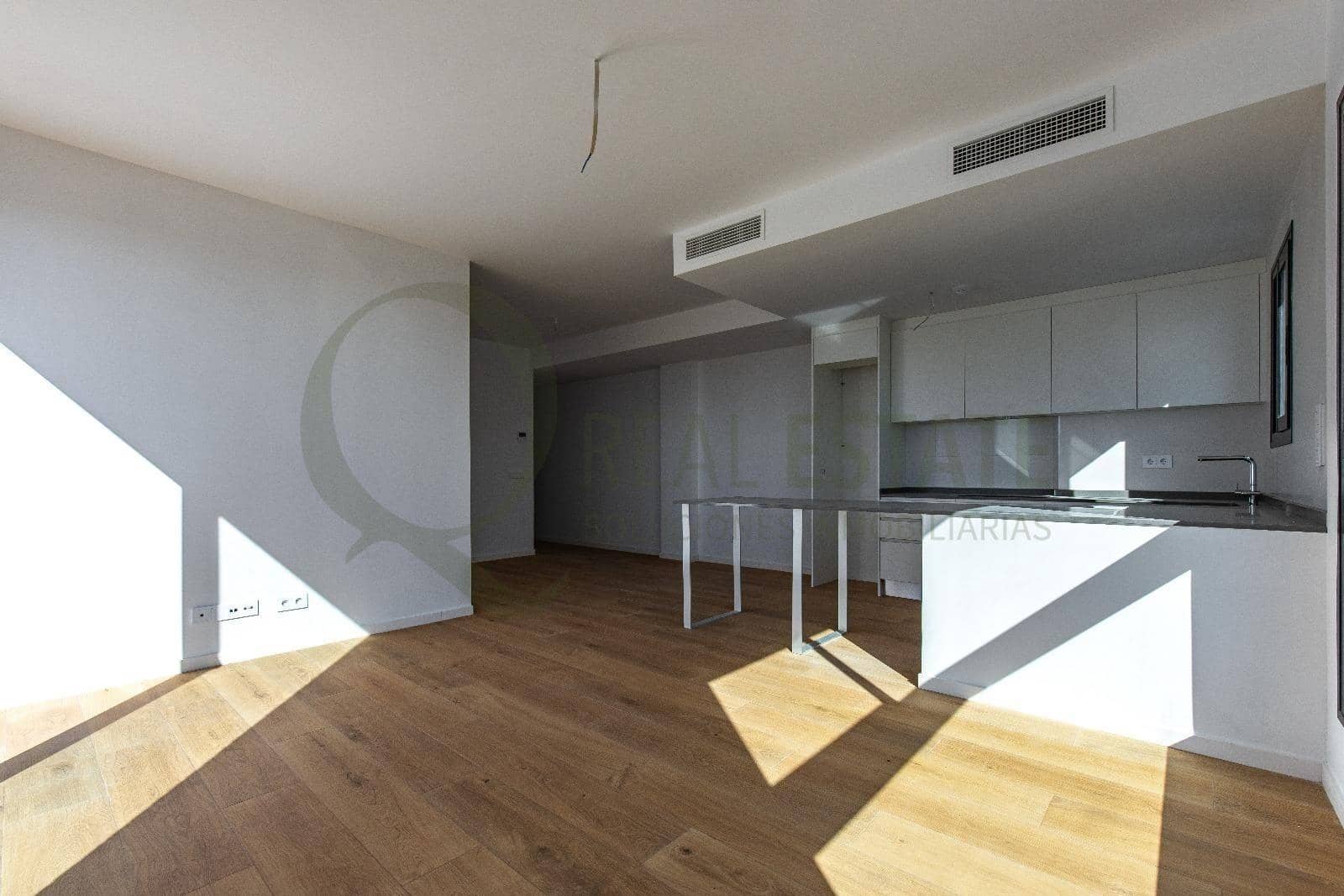 3 bedroom Flat for sale in Alicante / Alacant city with pool garage - € 499,000 (Ref: 9619263)