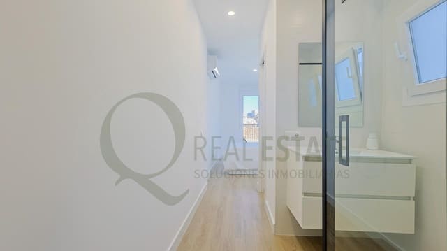 Hotel de 9 habitaciones en Alicante / Alacant ciudad en venta - 2.380.000 € (Ref: 9619264)