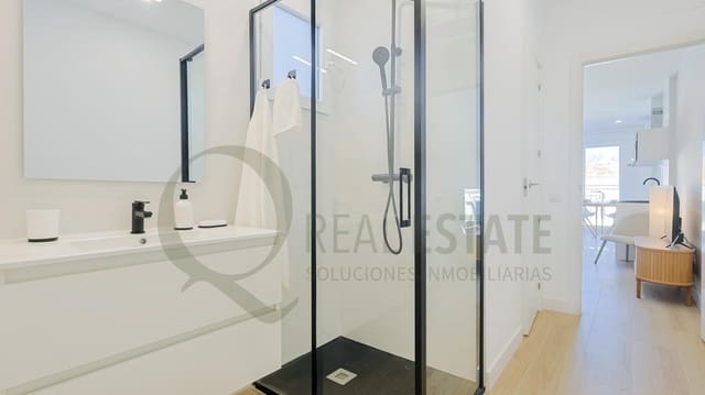 Hotel de 9 habitaciones en Alicante / Alacant ciudad en venta - 2.380.000 € (Ref: 9619264)