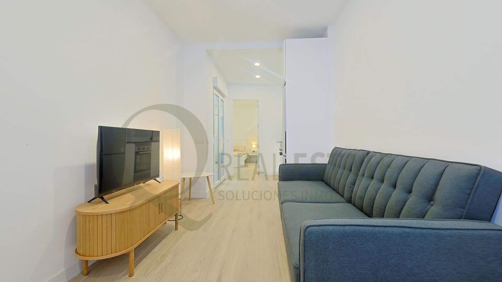 Hotel de 9 habitaciones en Alicante / Alacant ciudad en venta - 2.380.000 € (Ref: 9619264)