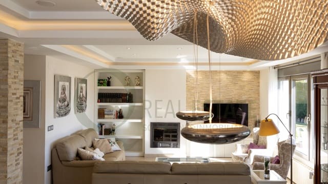 5 camera da letto Villa in vendita in San Vicente / Sant Vicent del Raspeig con piscina garage - 1.680.000 € (Rif: 9619265)