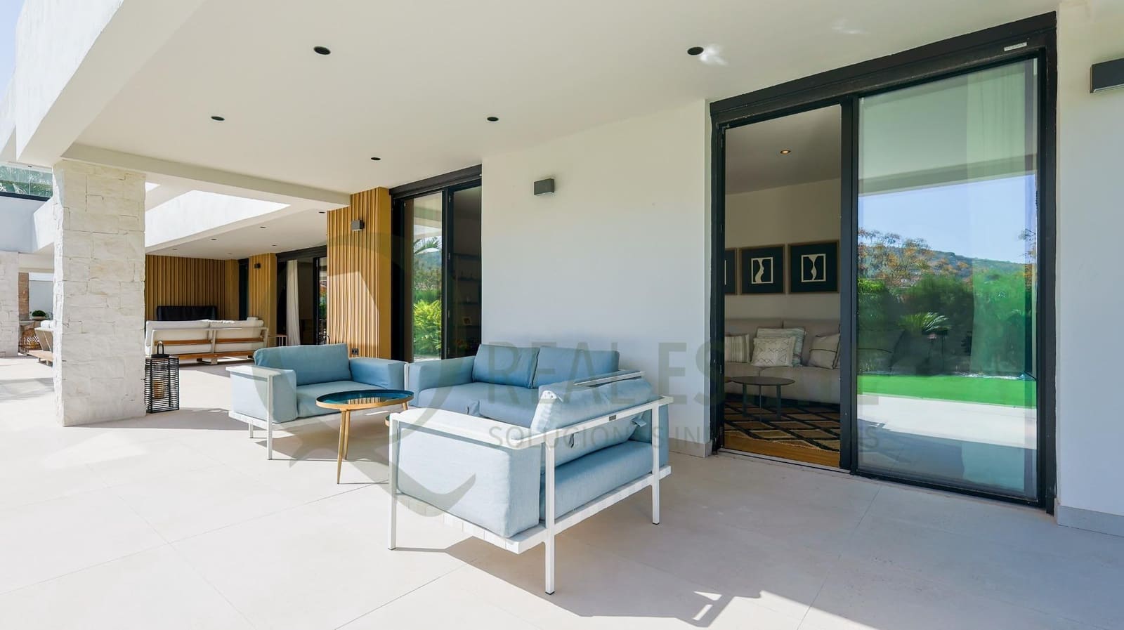 4 slaapkamer Villa te koop in Alicante stad met zwembad - € 2.640.000 (Ref: 9619269)