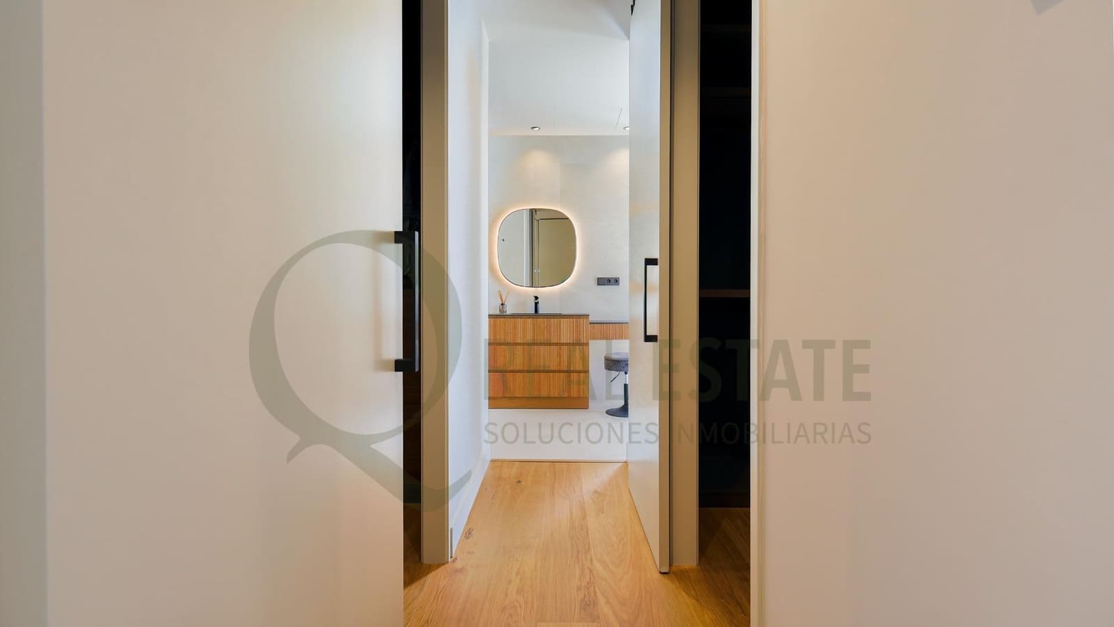 4 slaapkamer Villa te koop in Alicante stad met zwembad - € 2.640.000 (Ref: 9619269)