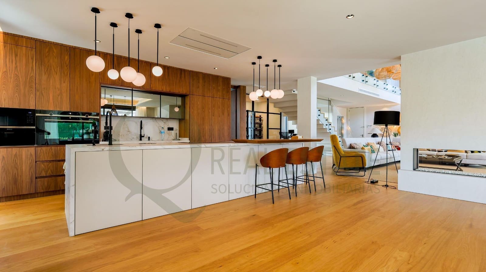 4 slaapkamer Villa te koop in Alicante stad met zwembad - € 2.640.000 (Ref: 9619269)