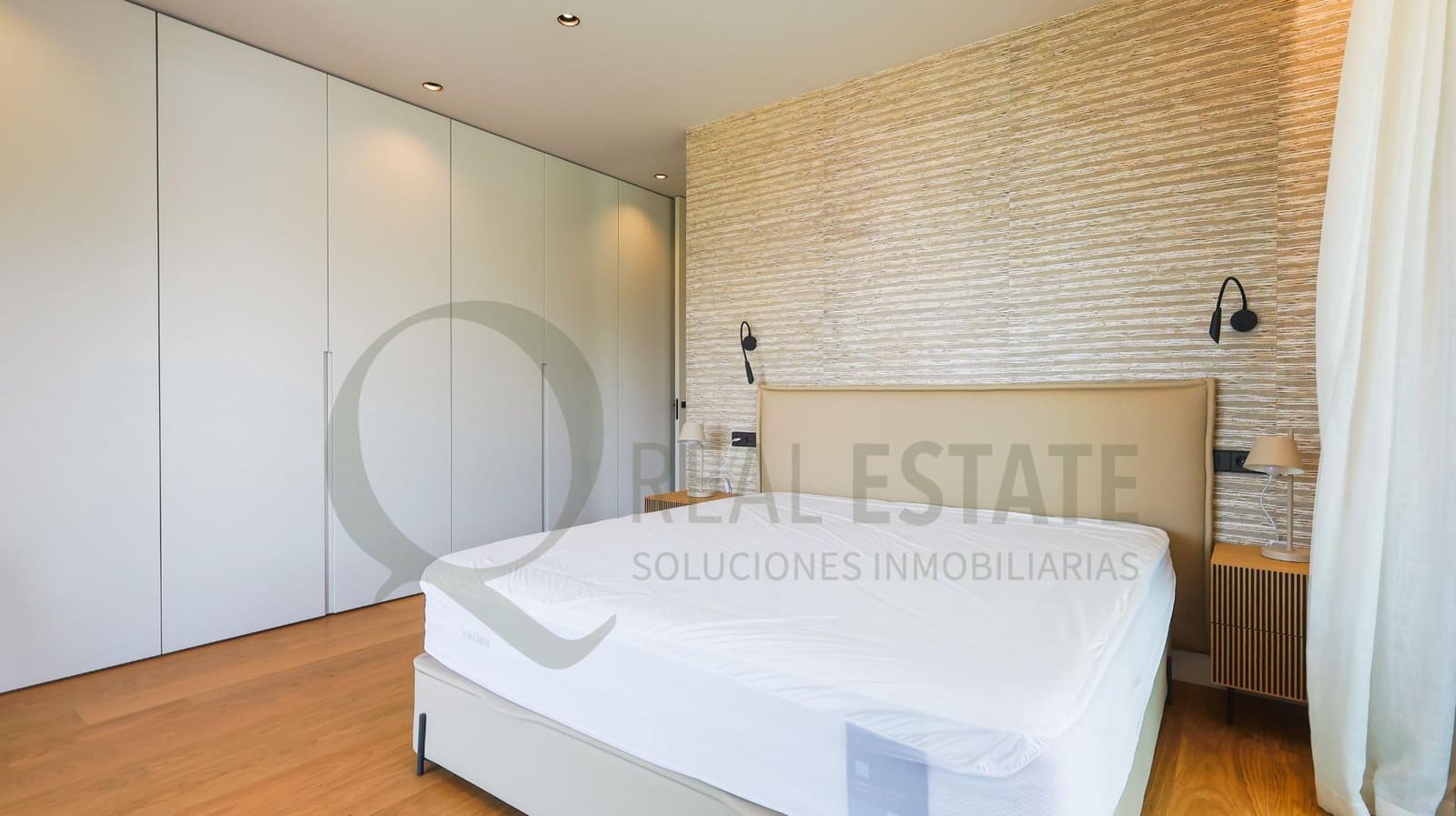 4 slaapkamer Villa te koop in Alicante stad met zwembad - € 2.640.000 (Ref: 9619269)