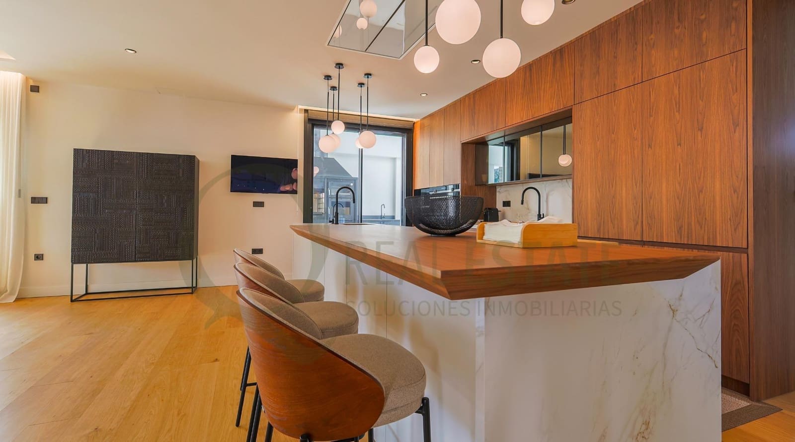 4 slaapkamer Villa te koop in Alicante stad met zwembad - € 2.640.000 (Ref: 9619269)