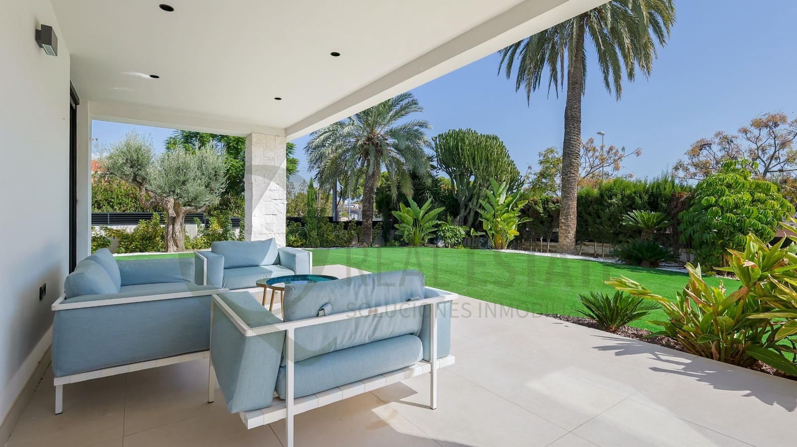 4 slaapkamer Villa te koop in Alicante stad met zwembad - € 2.640.000 (Ref: 9619269)
