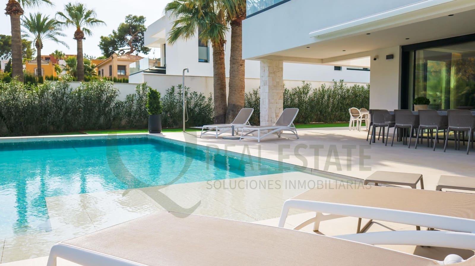 4 slaapkamer Villa te koop in Alicante stad met zwembad - € 2.640.000 (Ref: 9619269)