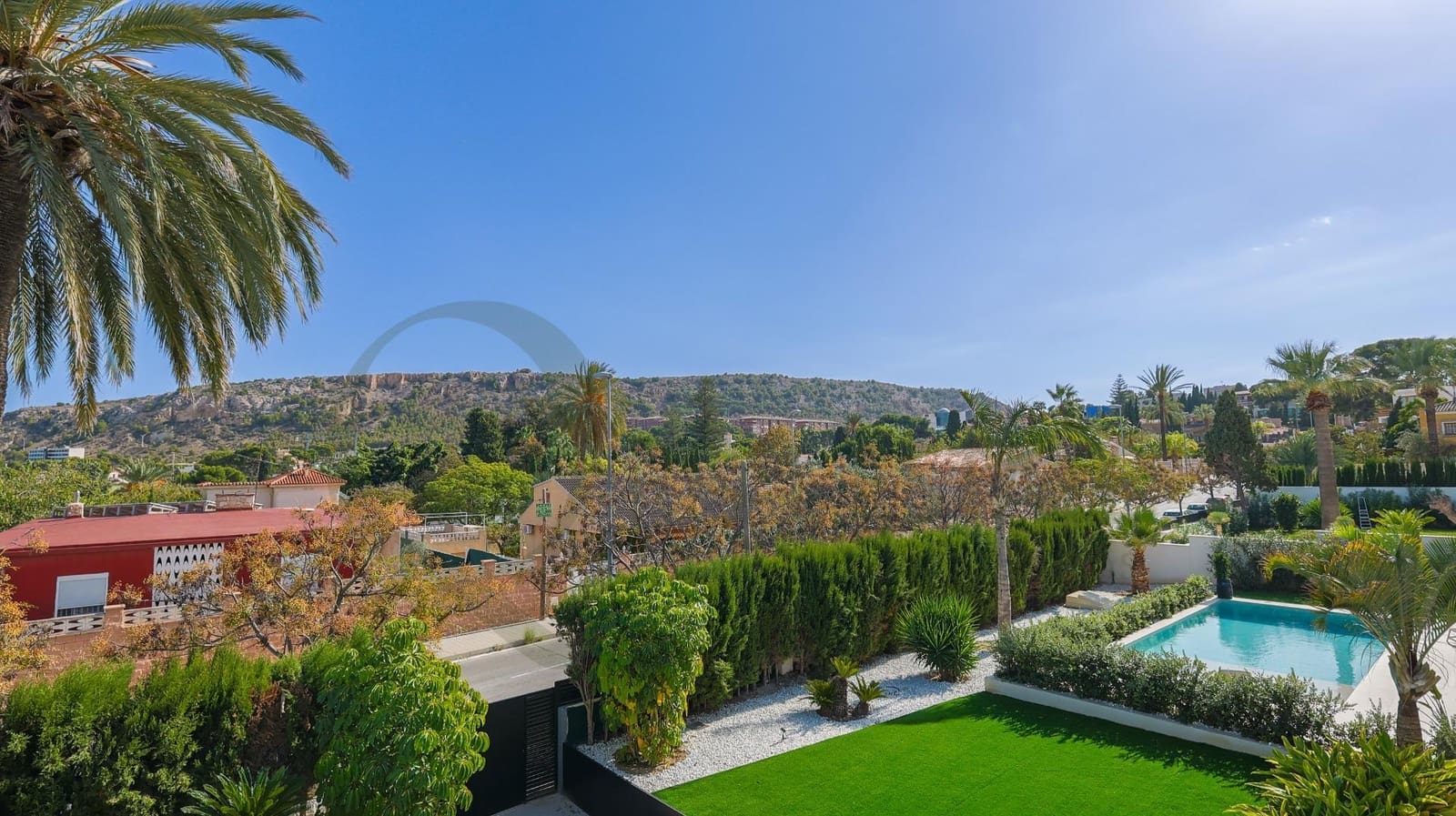 4 slaapkamer Villa te koop in Alicante stad met zwembad - € 2.640.000 (Ref: 9619269)