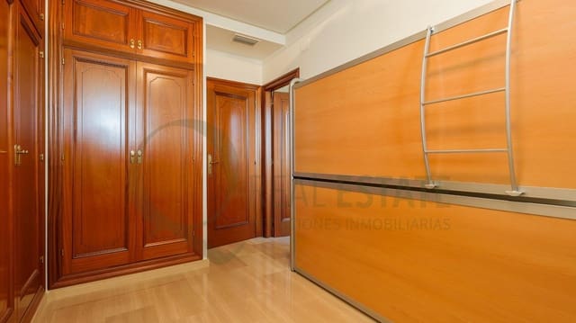 7 sovrum Takvåning att hyra i Cabo de las Huertas, Alicante stad med pool garage - 5 000 € (Ref: 9625690)