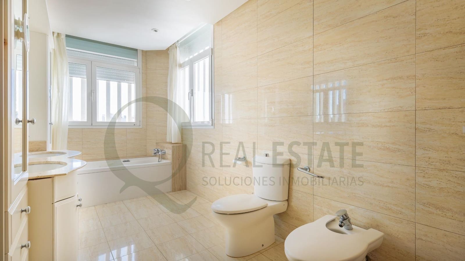 7 sovrum Takvåning att hyra i Cabo de las Huertas med pool garage - 5 000 € (Ref: 9625690)