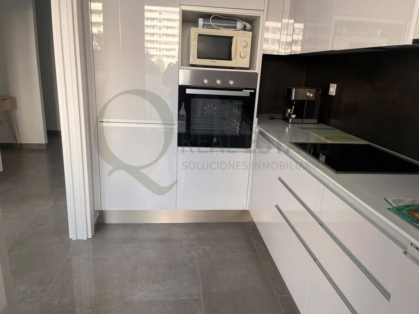 3 sypialnia Mieszkanie do wynajęcia w Playa de San Juan z basenem garażem - 2 000 € (Ref: 9625691)