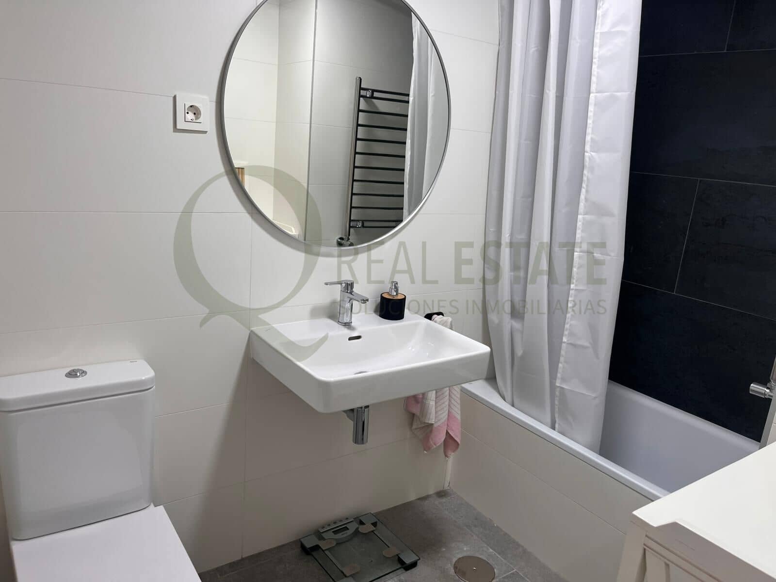 3 sypialnia Mieszkanie do wynajęcia w Playa de San Juan z basenem garażem - 2 000 € (Ref: 9625691)