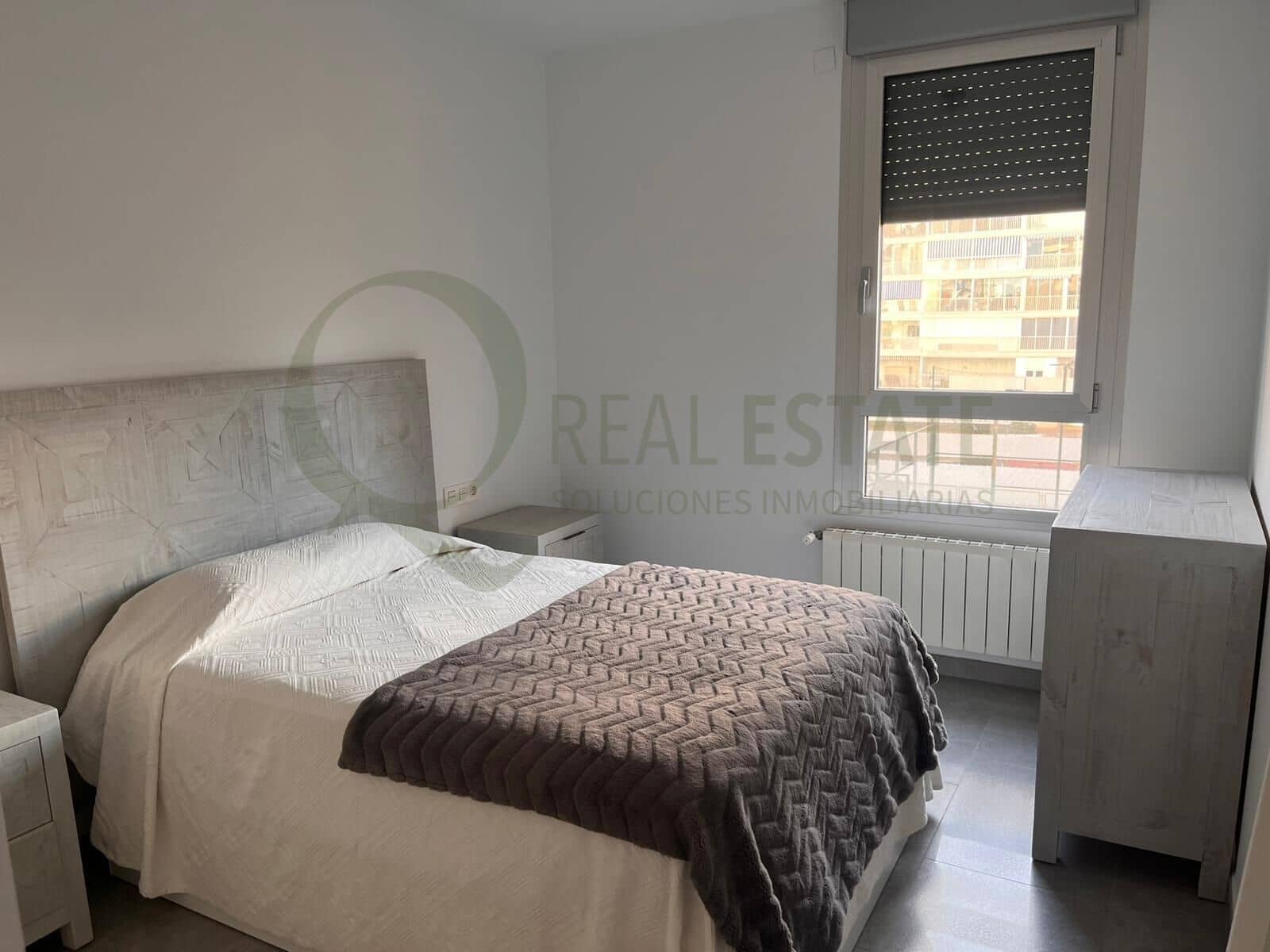 3 sypialnia Mieszkanie do wynajęcia w Playa de San Juan z basenem garażem - 2 000 € (Ref: 9625691)