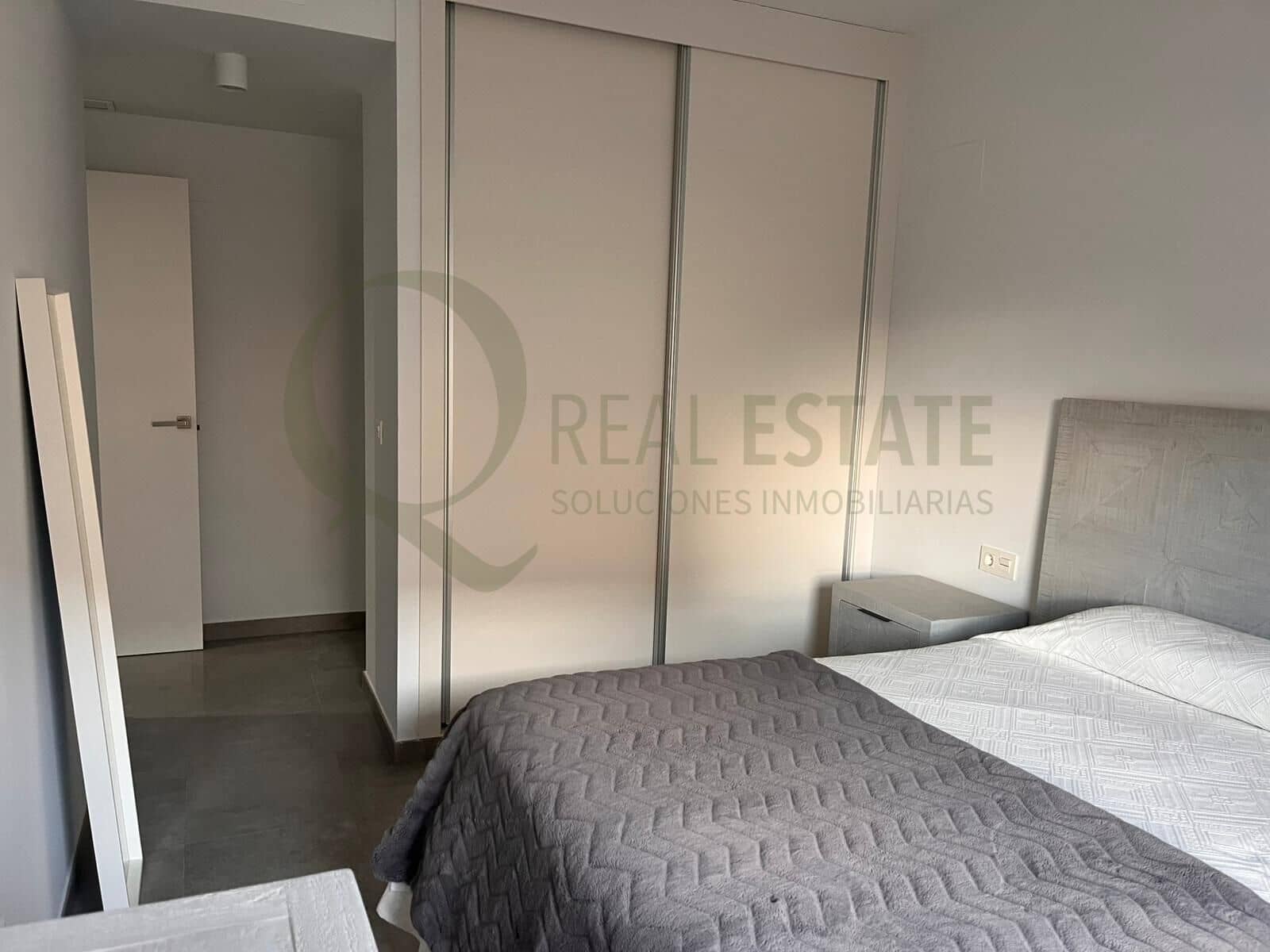 3 sypialnia Mieszkanie do wynajęcia w Playa de San Juan z basenem garażem - 2 000 € (Ref: 9625691)