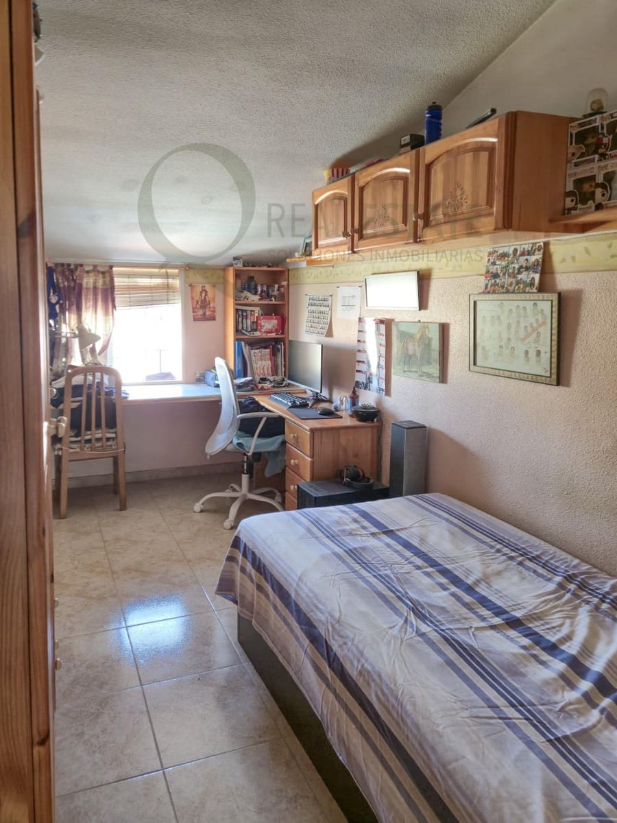 6 makuuhuone Bungalow myytävänä paikassa Muchamiel / Mutxamel mukana uima-altaan 
autotalli - 354 900 € (Ref: 9637629)