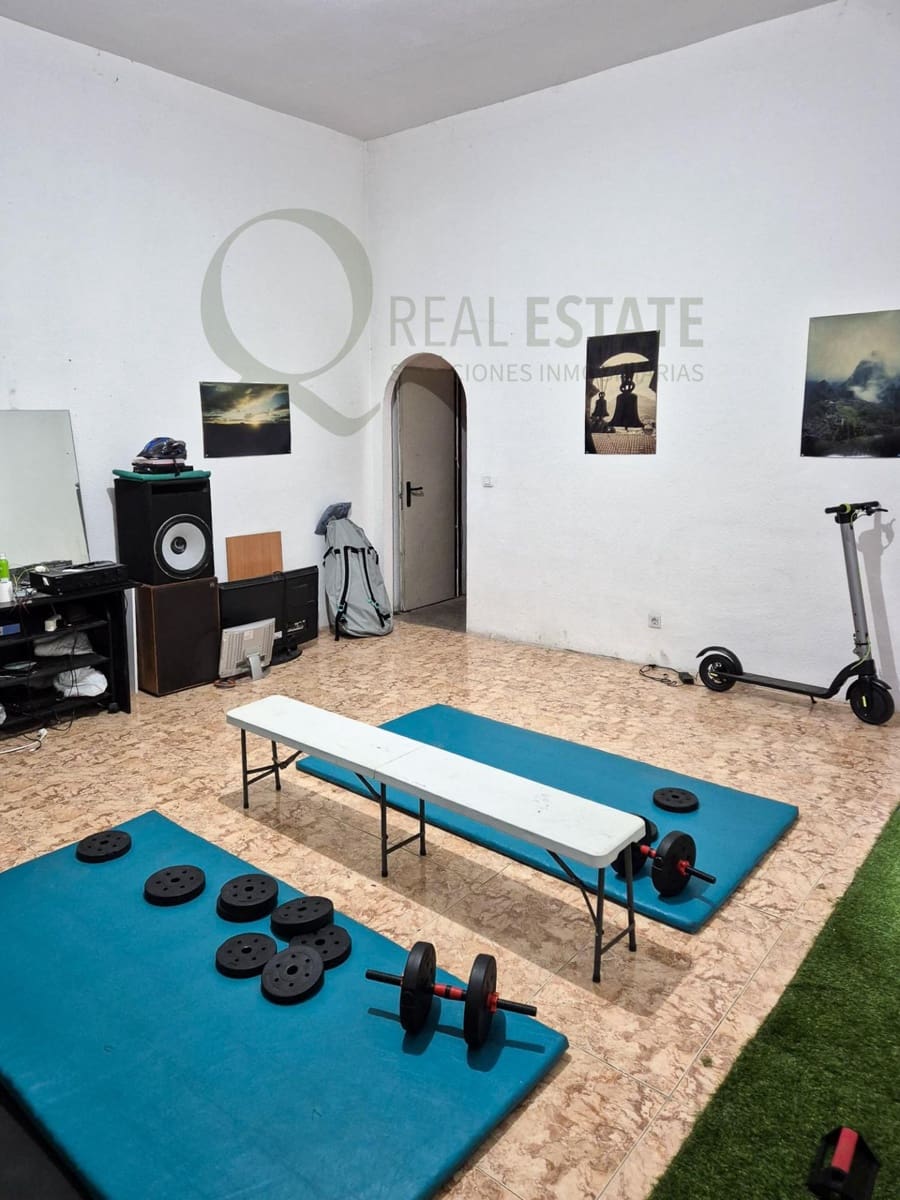 6 makuuhuone Bungalow myytävänä paikassa Muchamiel / Mutxamel mukana uima-altaan 
autotalli - 354 900 € (Ref: 9637629)