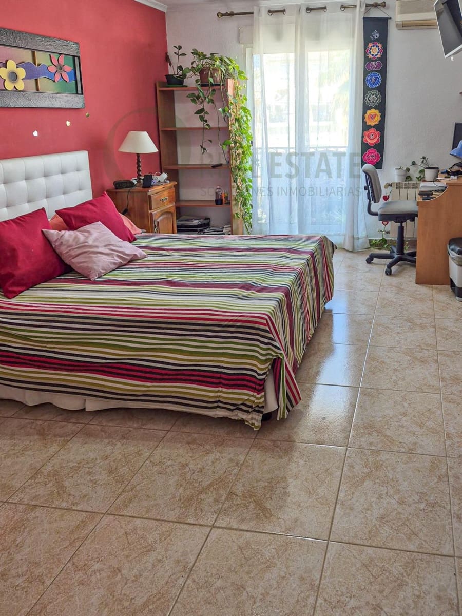 6 makuuhuone Bungalow myytävänä paikassa Muchamiel / Mutxamel mukana uima-altaan 
autotalli - 354 900 € (Ref: 9637629)