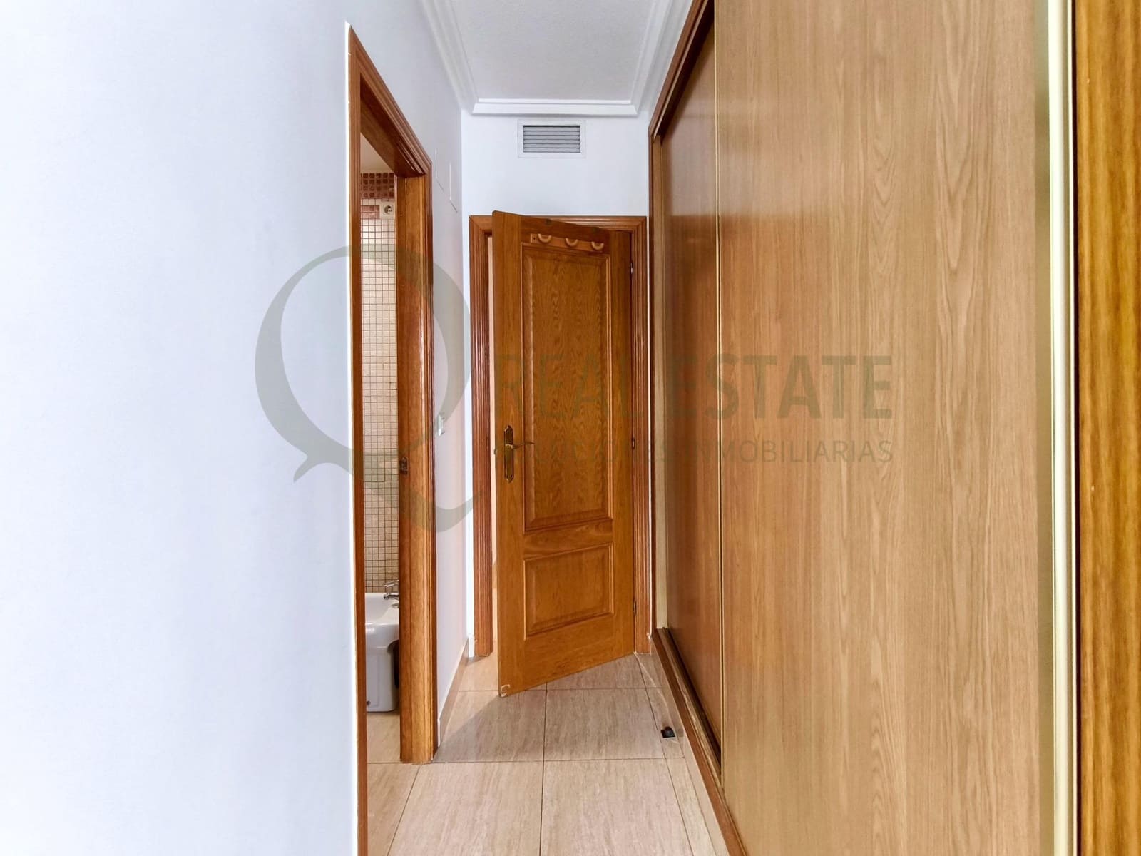 2 sovrum Lägenhet att hyra i Playa de San Juan med pool garage - 1 350 € (Ref: 9645051)