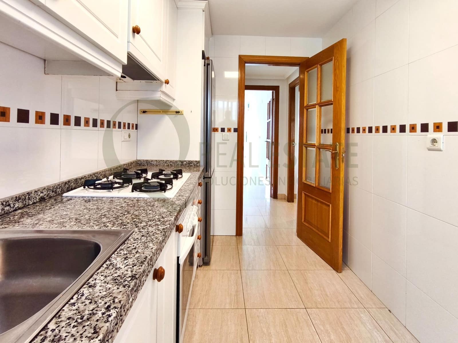 2 sovrum Lägenhet att hyra i Playa de San Juan med pool garage - 1 350 € (Ref: 9645051)