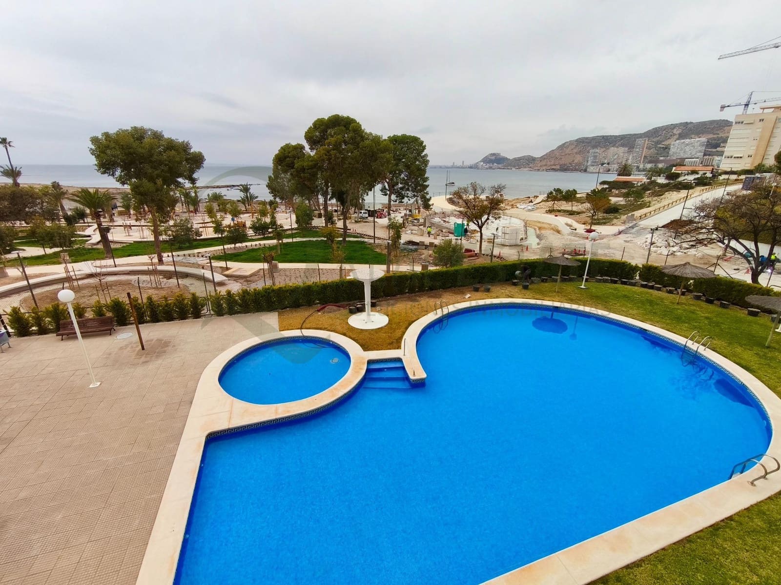 2 sovrum Lägenhet att hyra i Playa de San Juan med pool garage - 1 350 € (Ref: 9645051)