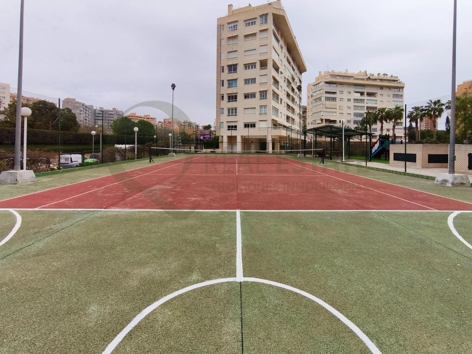 2 sovrum Lägenhet att hyra i Playa de San Juan med pool garage - 1 350 € (Ref: 9645051)