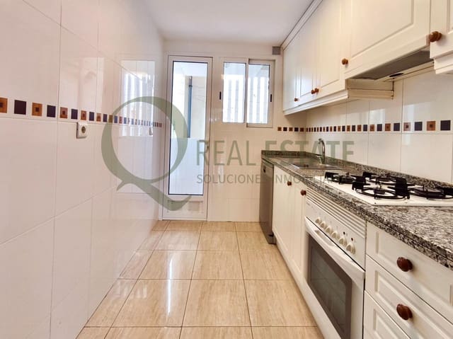 2 bedroom Flat for rent in Playa de San Juan, Alicante / Alacant city with pool garage - € 1,200 (Ref: 9645051)