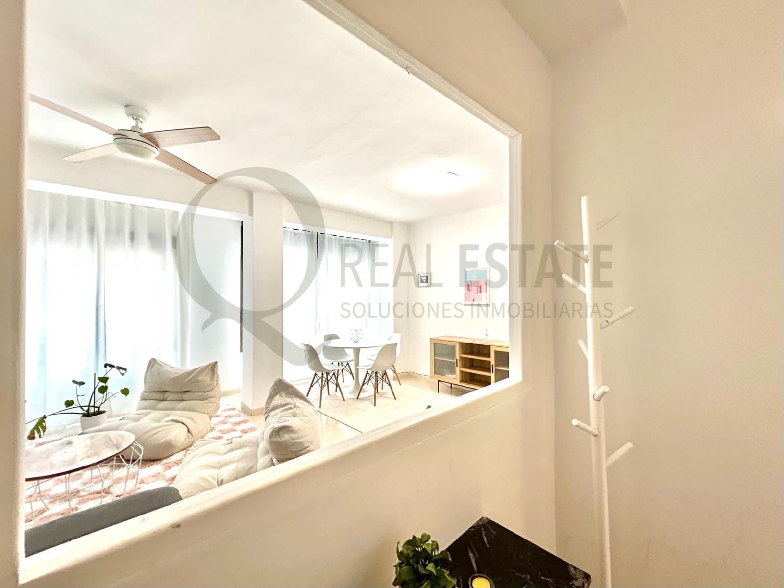 Appartement de 2 chambres à louer à Alicante ville - 1 150 € (Ref: 9645052)