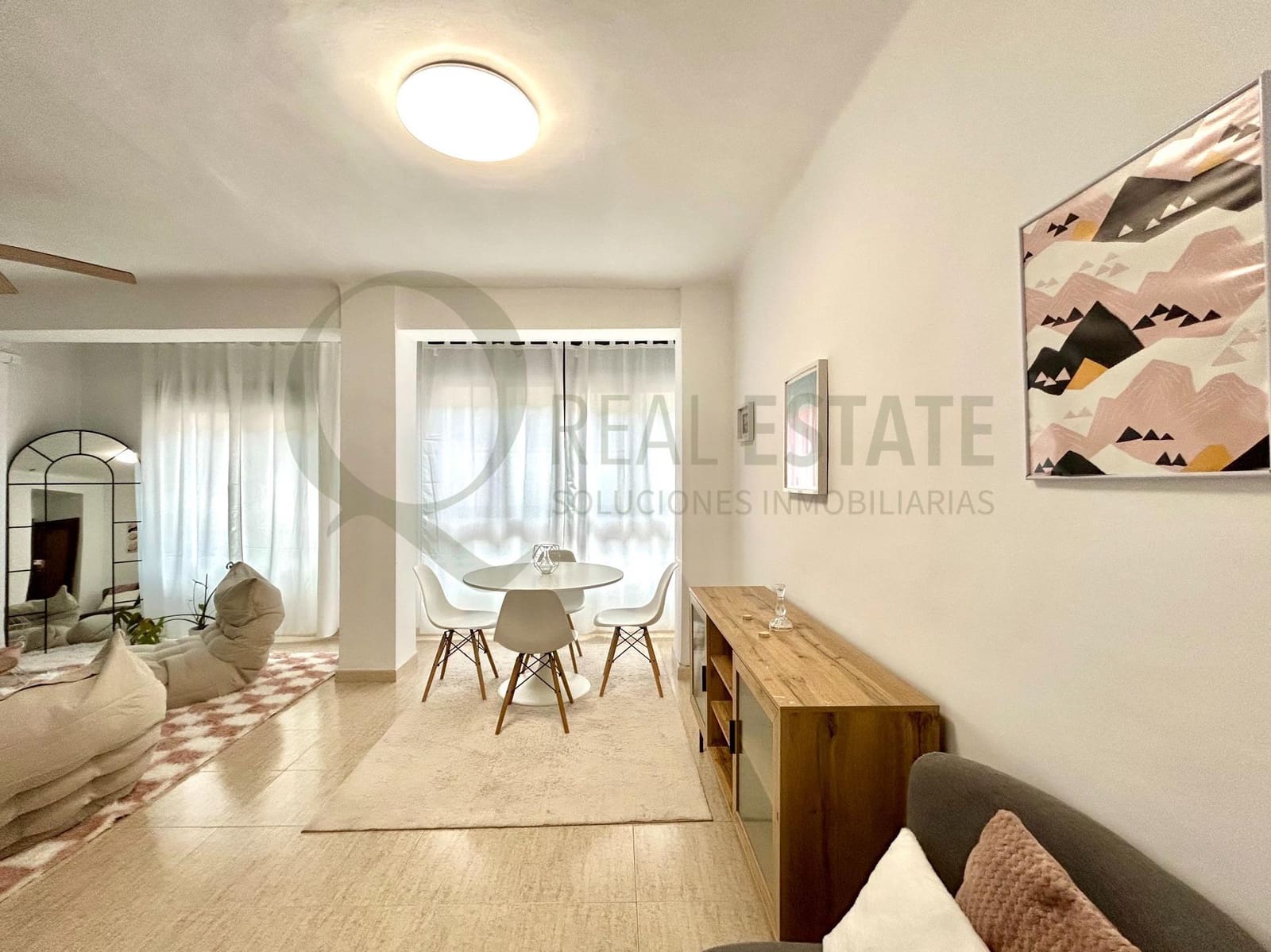 Appartement de 2 chambres à louer à Alicante ville - 1 150 € (Ref: 9645052)