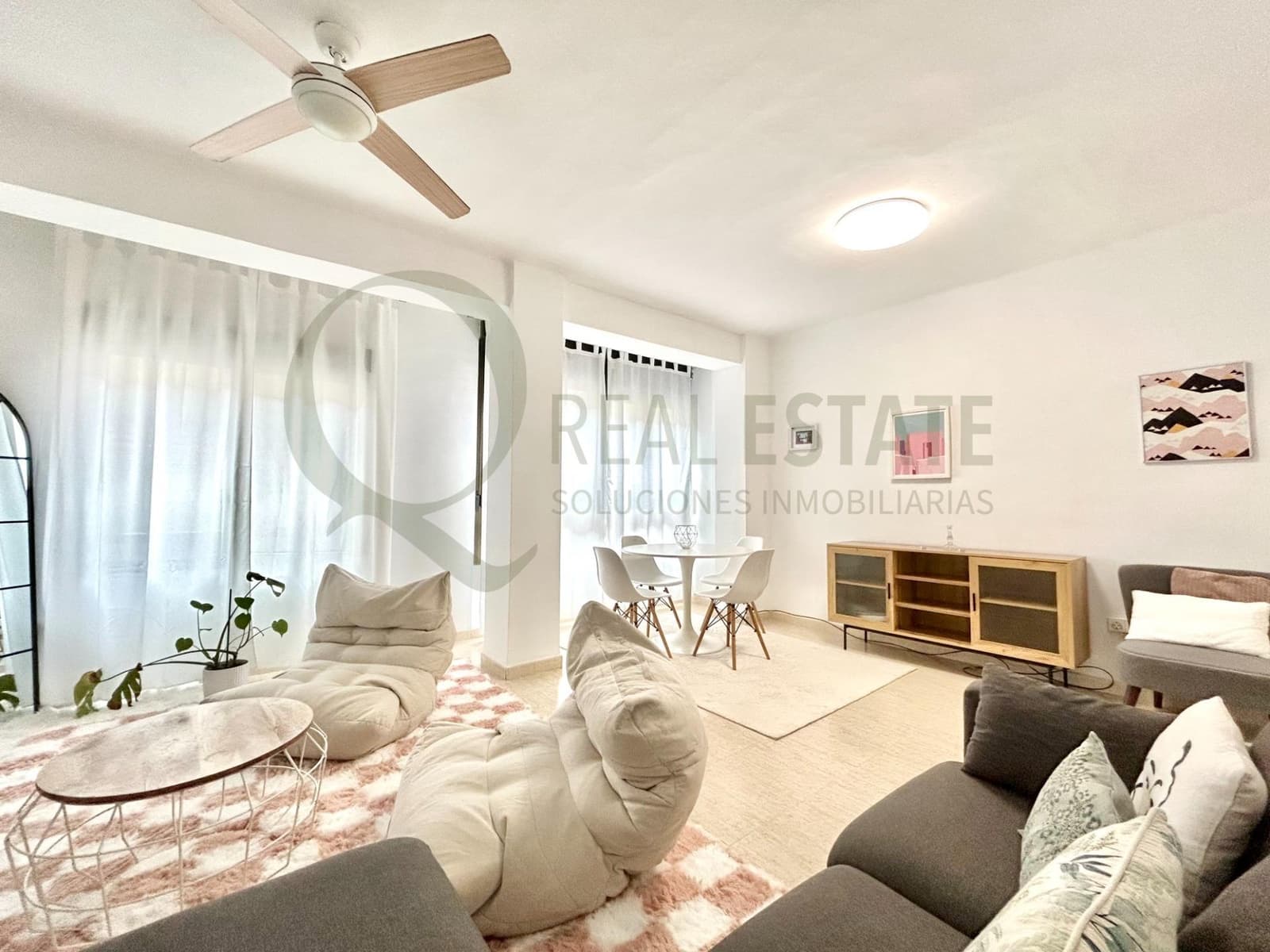 Appartement de 2 chambres à louer à Alicante ville - 1 150 € (Ref: 9645052)