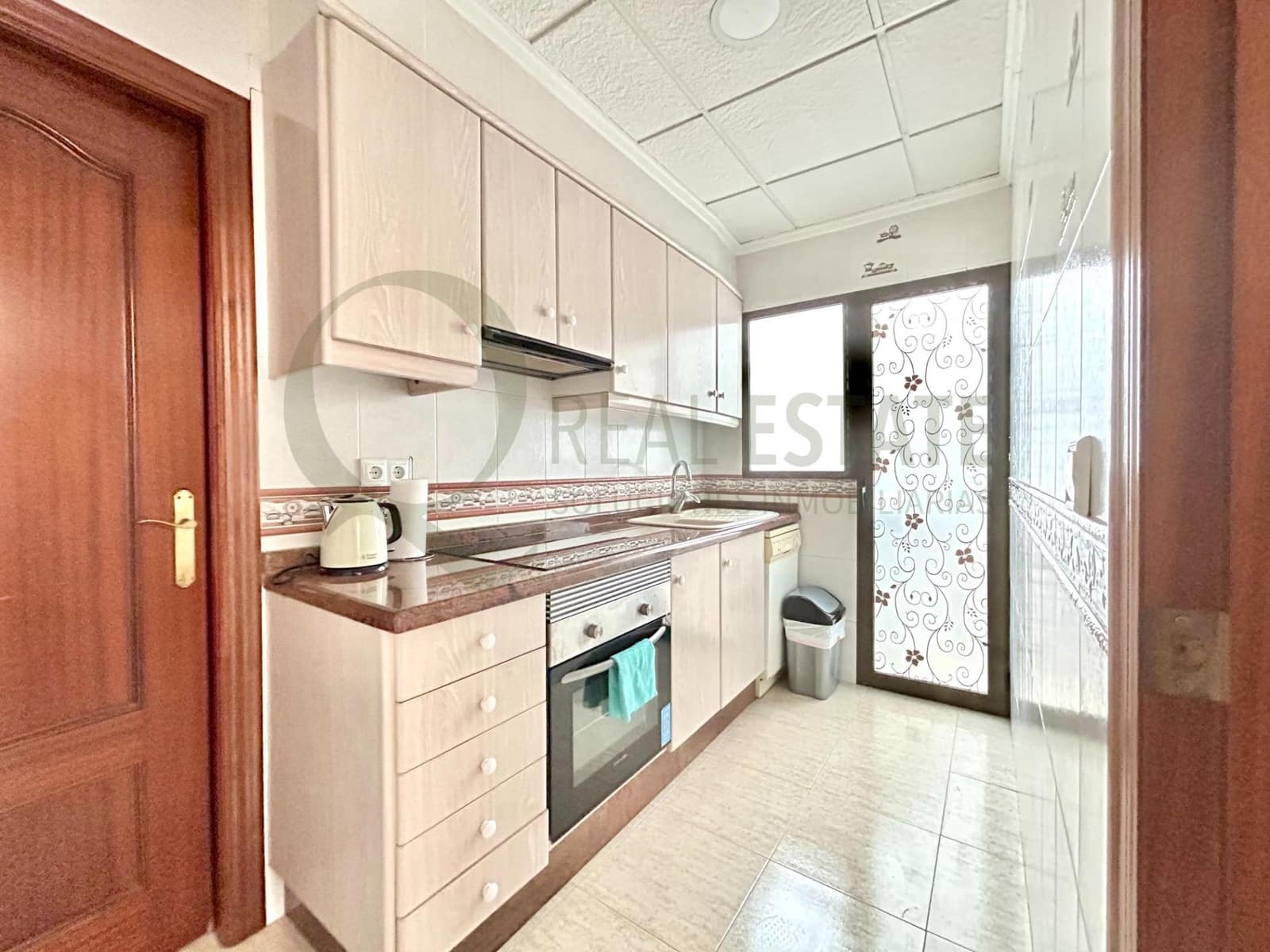 Appartement de 2 chambres à louer à Alicante ville - 1 150 € (Ref: 9645052)