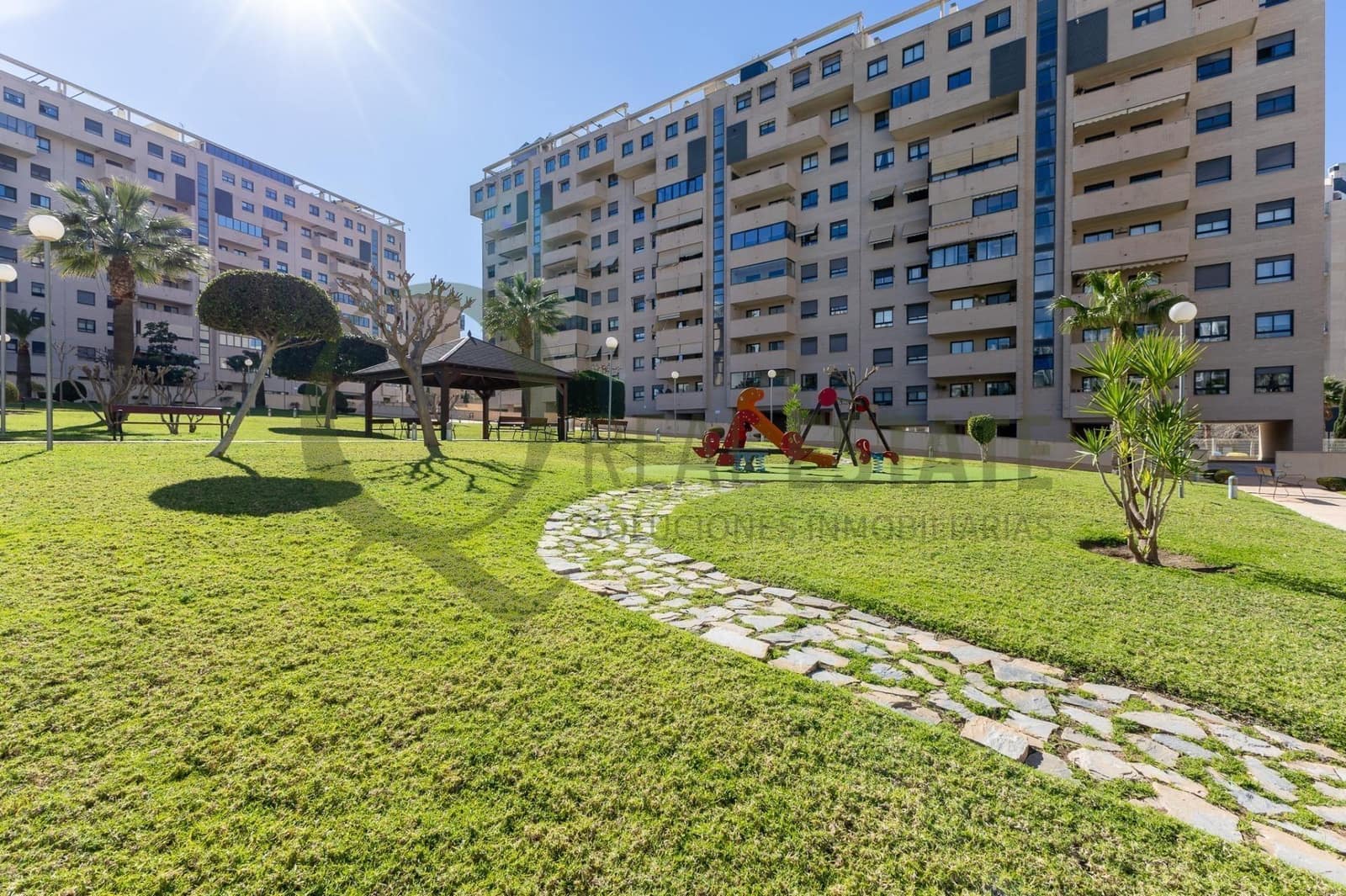 Garage til salg i Playa de San Juan - € 35.000 (Ref: 9645053)