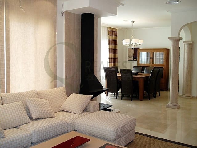 4 Zimmer Villa zu vermieten in Alicante Golf, Alicante / Alacant Stadt mit Pool Garage - 3.500 € (Ref: 9652034)