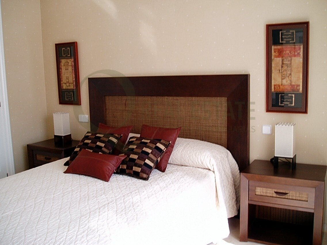 4 Zimmer Villa zu vermieten in Alicante / Alacant Stadt mit Pool Garage - 3.500 € (Ref: 9652034)