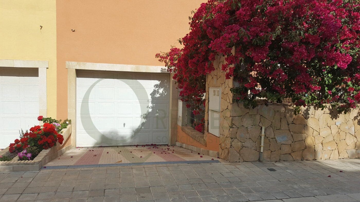 4 Zimmer Villa zu vermieten in Alicante / Alacant Stadt mit Pool Garage - 3.500 € (Ref: 9652034)