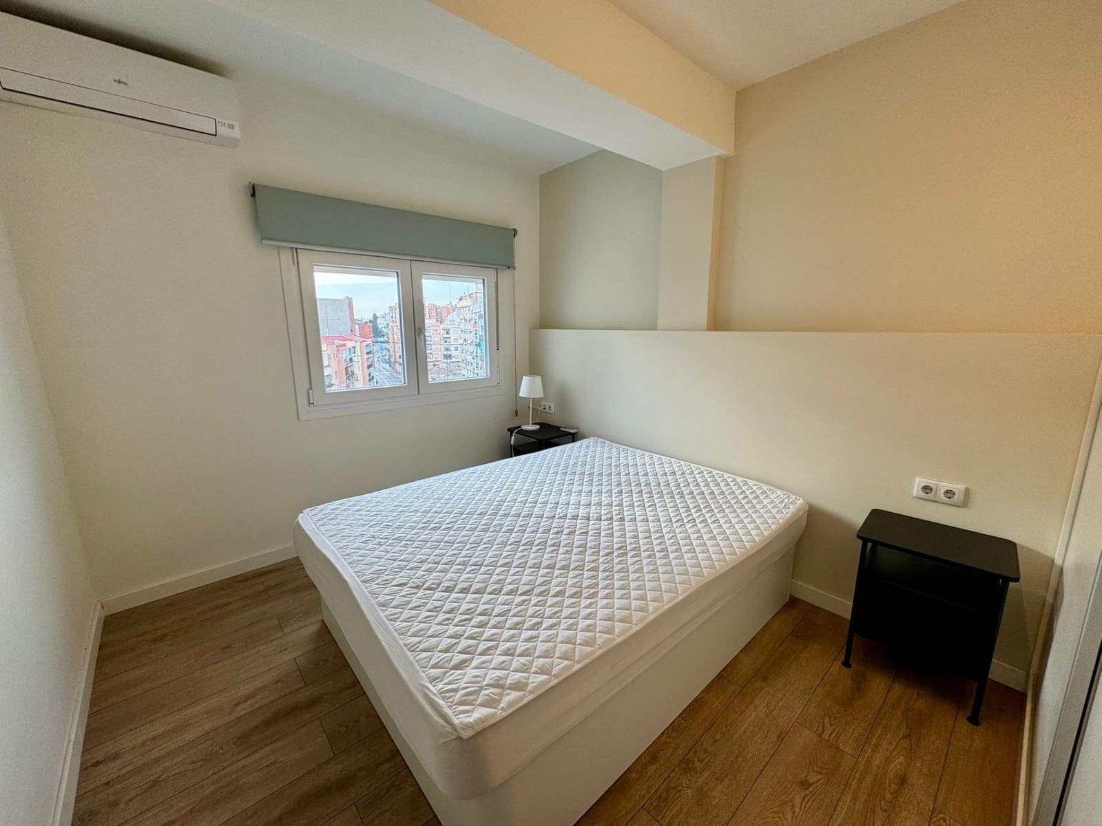 3 camera da letto Attico da affittare in Alicante citta con garage - 1.400 € (Rif: 9652035)