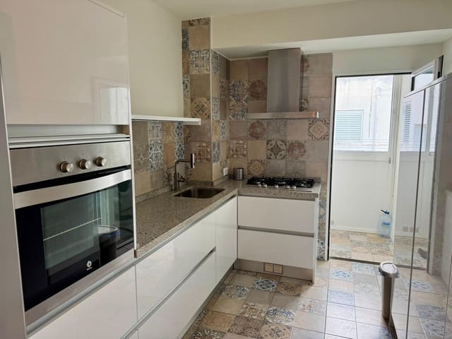 3 camera da letto Attico da affittare in Alicante città con garage - 1.400 € (Rif: 9652035)