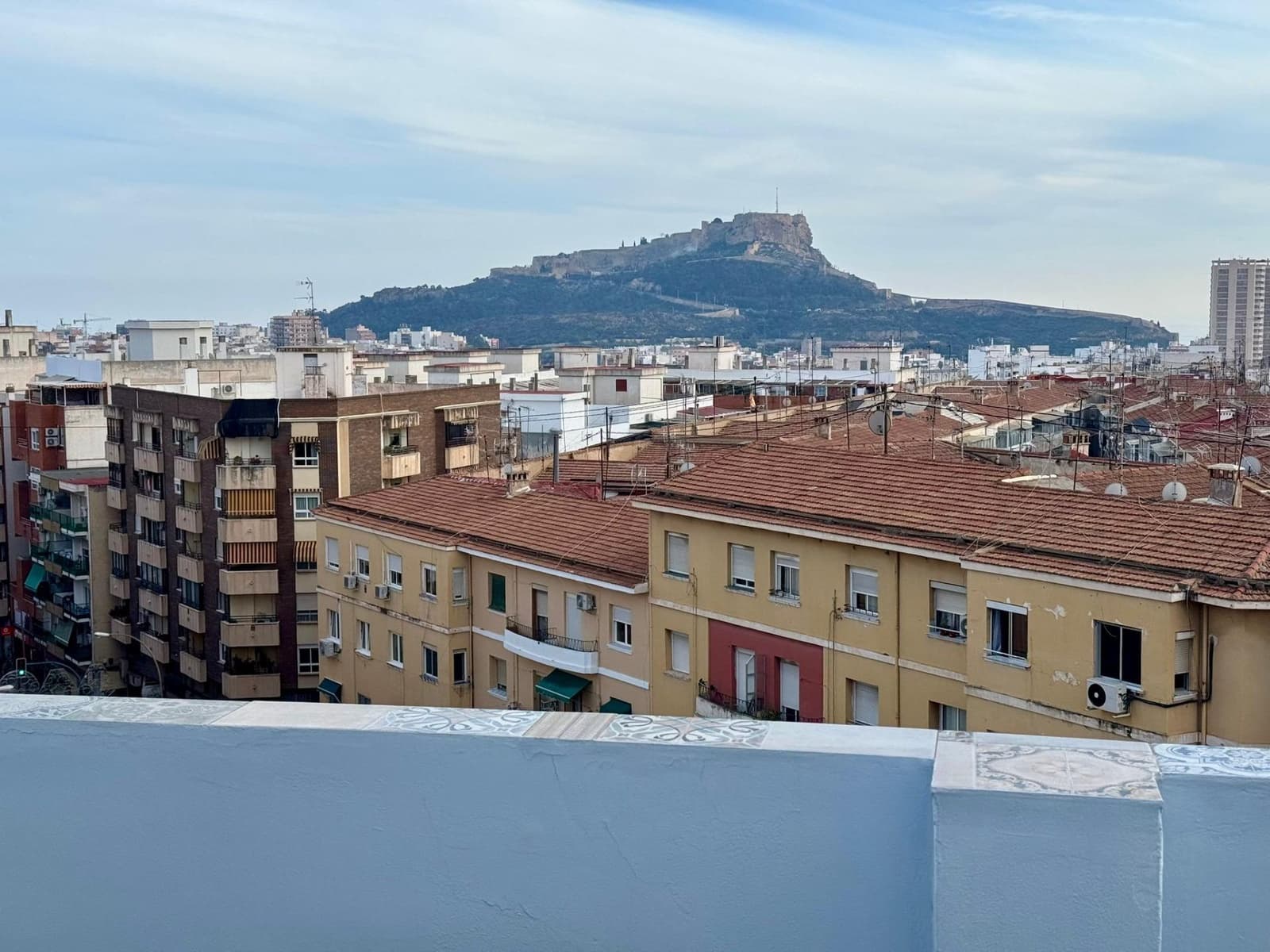 3 camera da letto Attico da affittare in Alicante citta con garage - 1.400 € (Rif: 9652035)