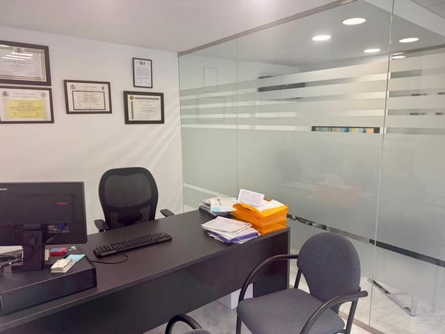 Oficina en Alicante / Alacant ciudad en alquiler - 1.600 € (Ref: 9652036)