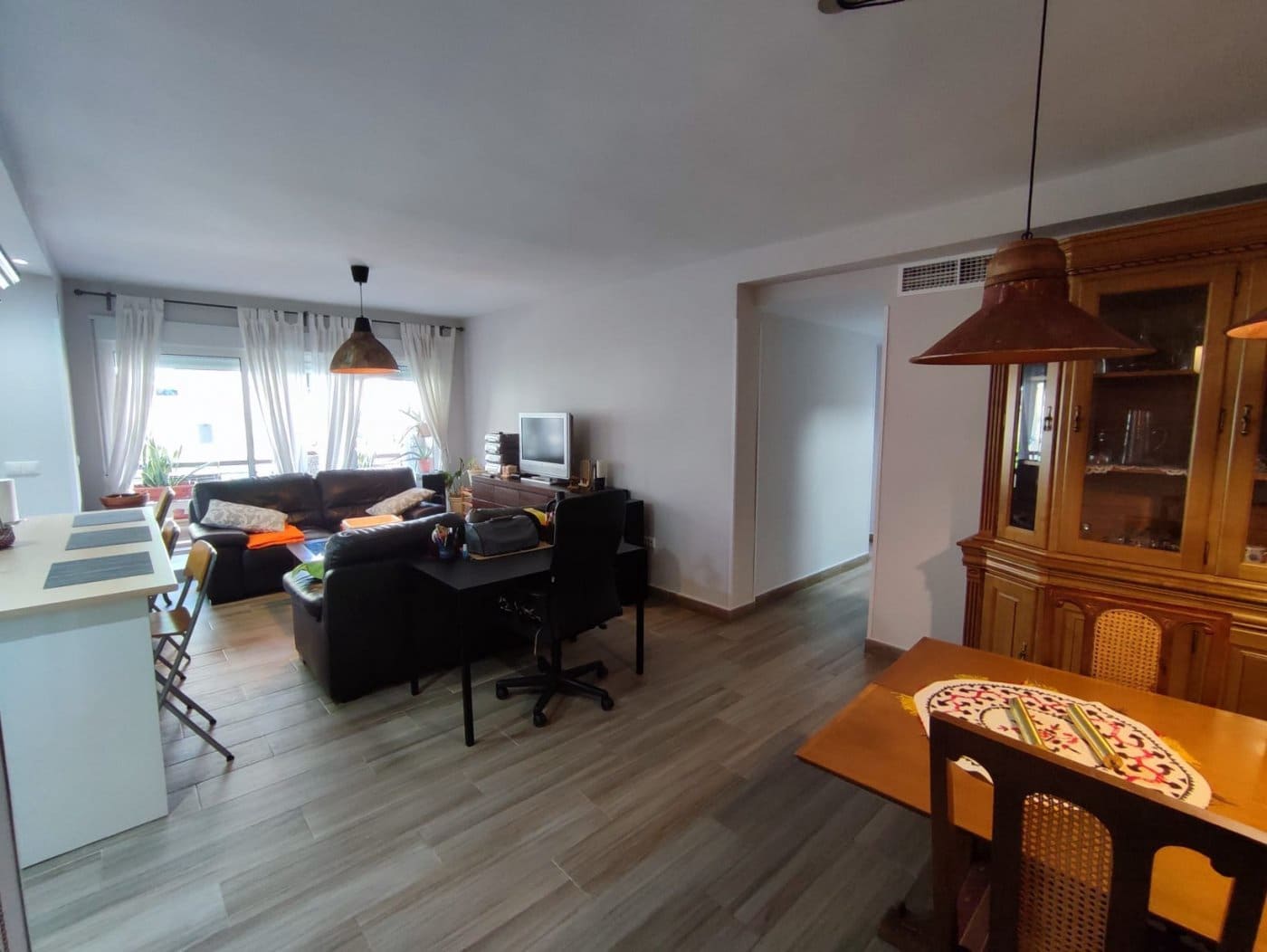 3 bedroom Flat for sale in Alicante / Alacant city - € 275,000 (Ref: 9652037)