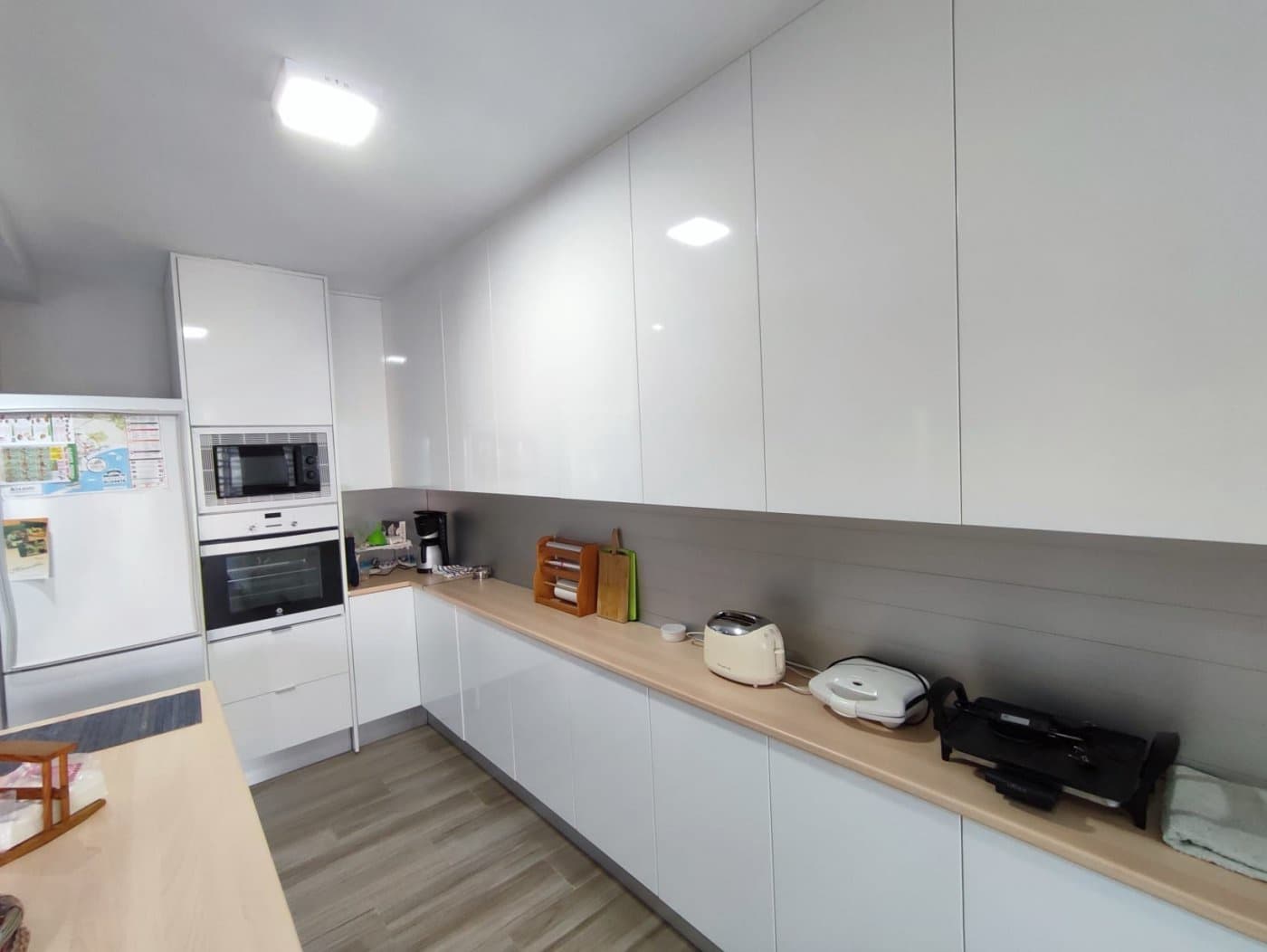 3 bedroom Flat for sale in Alicante / Alacant city - € 275,000 (Ref: 9652037)