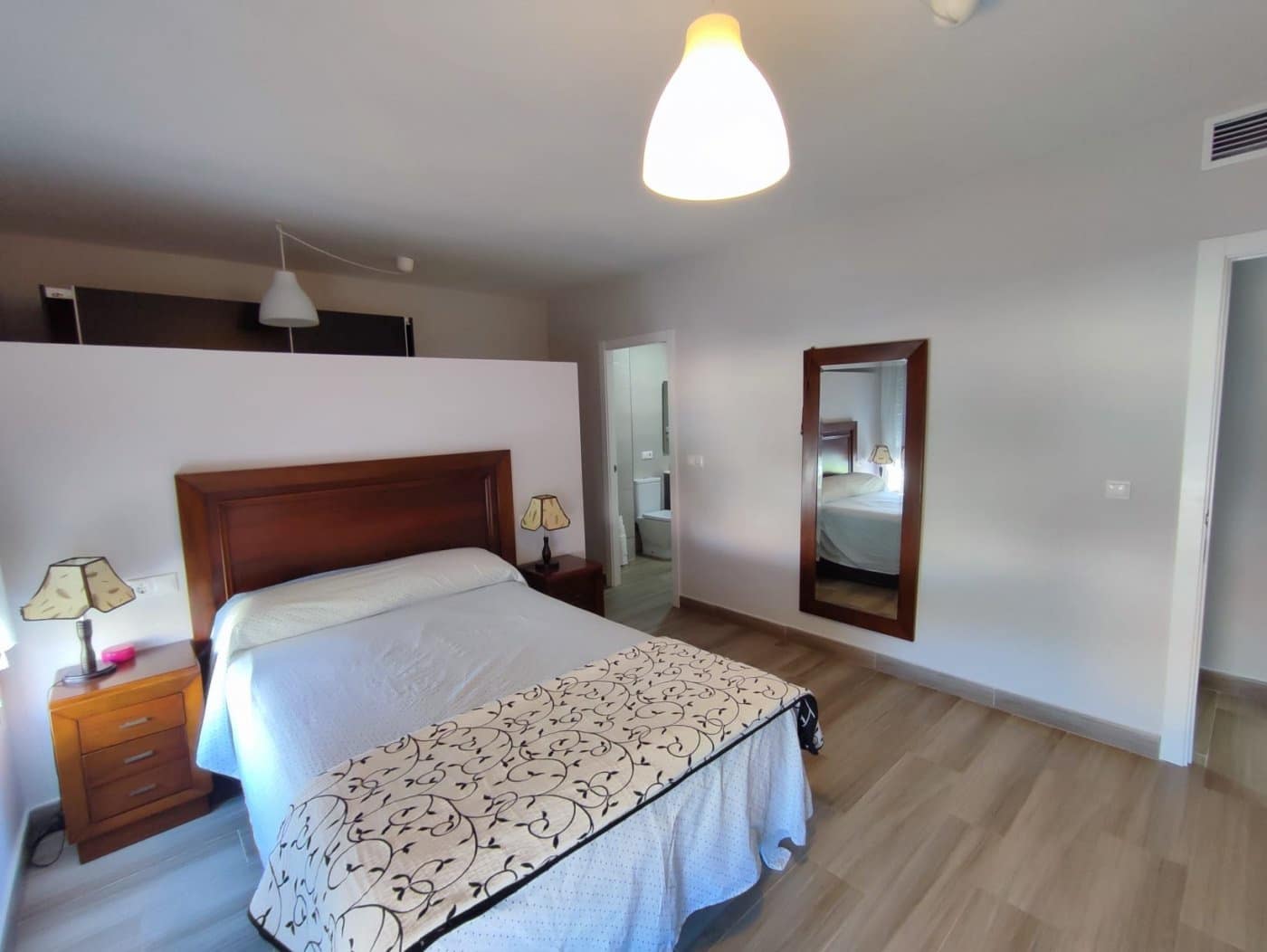 3 bedroom Flat for sale in Alicante / Alacant city - € 275,000 (Ref: 9652037)