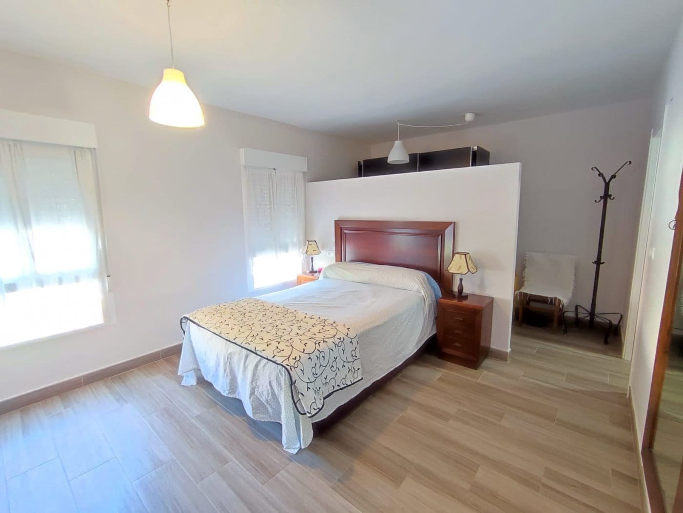 3 bedroom Flat for sale in Alicante / Alacant city - € 275,000 (Ref: 9652037)