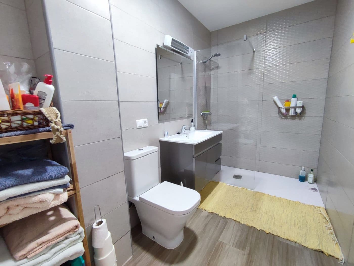 3 bedroom Flat for sale in Alicante / Alacant city - € 275,000 (Ref: 9652037)