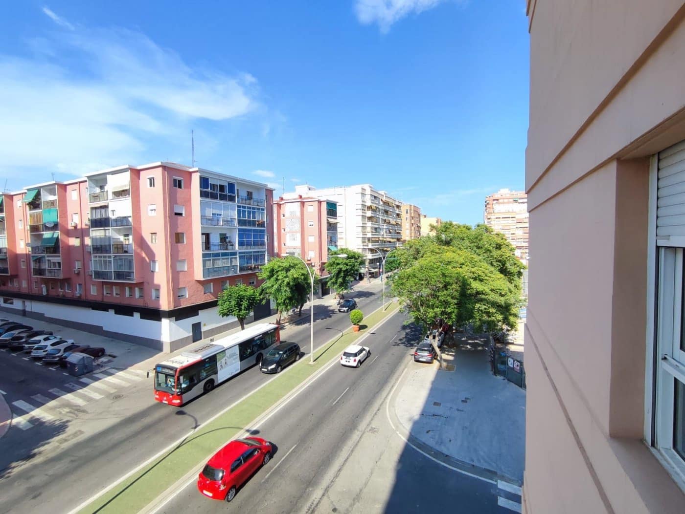 3 bedroom Flat for sale in Alicante / Alacant city - € 275,000 (Ref: 9652037)