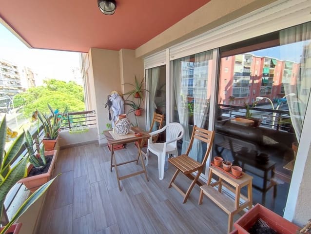 3 bedroom Flat for sale in Benalúa, Alicante / Alacant city - € 275,000 (Ref: 9652037)