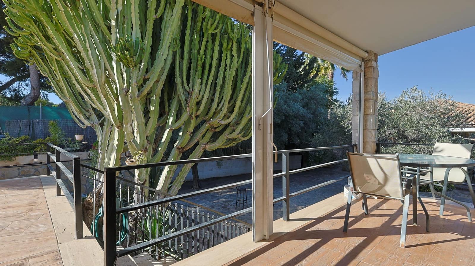 4 slaapkamer Villa te koop in Muchamiel / Mutxamel met zwembad garage - € 600.000 (Ref: 9652038)