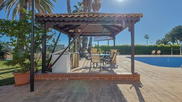 4 slaapkamer Villa te koop in Muchamiel / Mutxamel met zwembad garage - € 600.000 (Ref: 9652038)