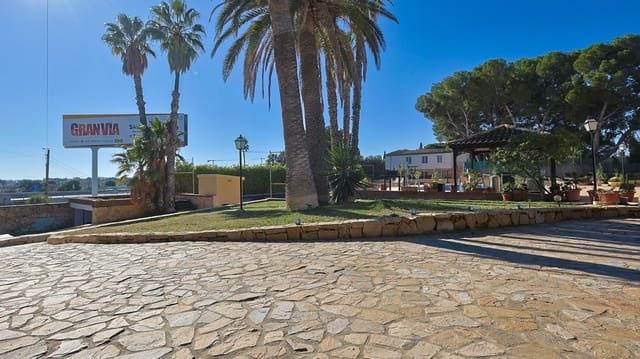 4 slaapkamer Villa te koop in Muchamiel / Mutxamel met zwembad garage - € 600.000 (Ref: 9652038)